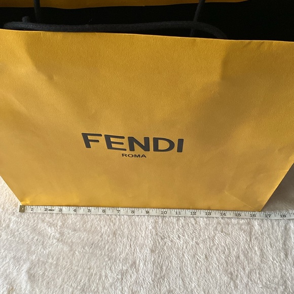 Fendi paper shopping bag with ribbon string - Picture 15 of 16